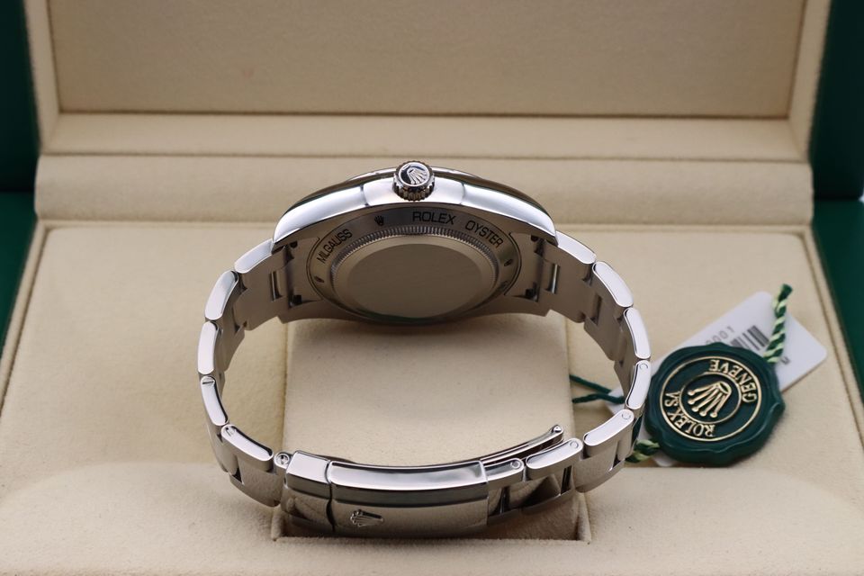 Rolex Milgauss 116400 GV Image 2